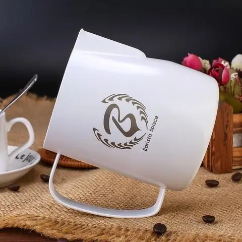 Купити Пітчер молочник Barista Space 600 мл. Teflon White Пітчер молочник Barista Space 600 мл. Teflon White