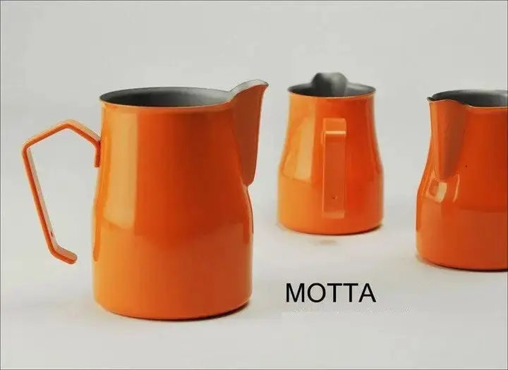 Купити Набір 3 пітчери молочники Motta Europa 350/500/750 мл. помаранчевий Набір 3 пітчери молочники Motta Europa 350/500/750 мл. помаранчевий