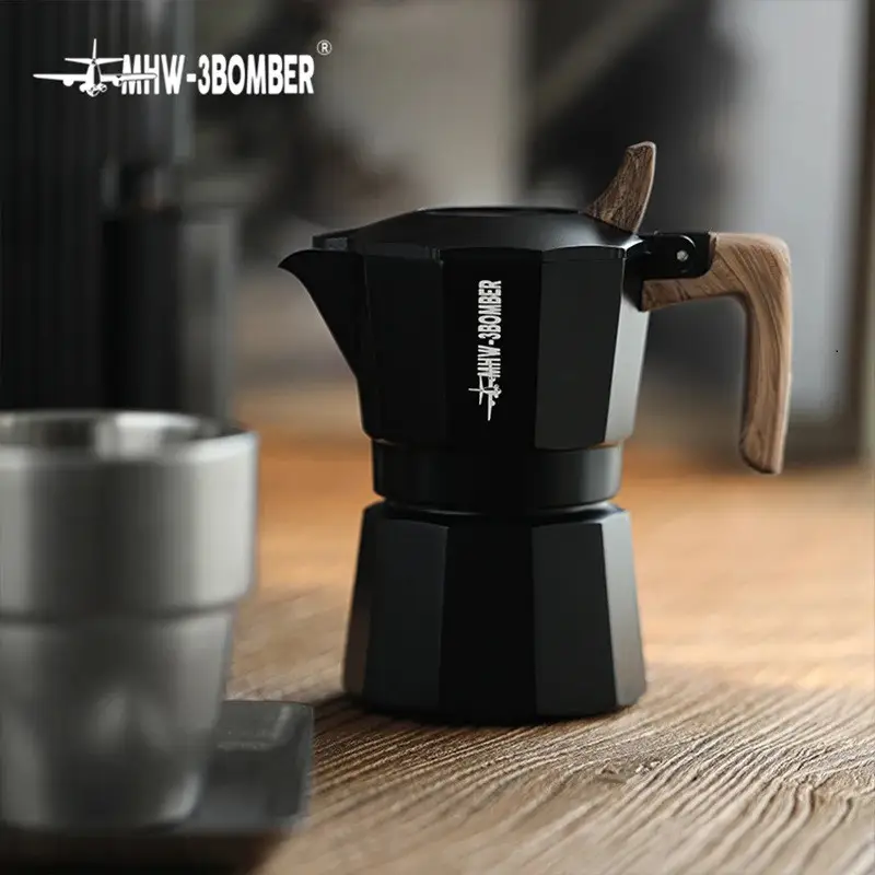 Купити Кавоварка гейзерна 180 мл. MHW-3Bomber Double Valve Moka Pot чорна Кавоварка гейзерна 180 мл. MHW-3Bomber Double Valve Moka Pot чорна