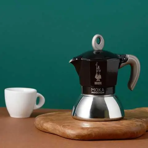 Купити ГЕЙЗЕРНА КАВОВАРКА BIALETTI 100 МЛ MOKA INDUCTION BLACK 2 ЧАШКИ ГЕЙЗЕРНА КАВОВАРКА BIALETTI 100 МЛ MOKA INDUCTION BLACK 2 ЧАШКИ