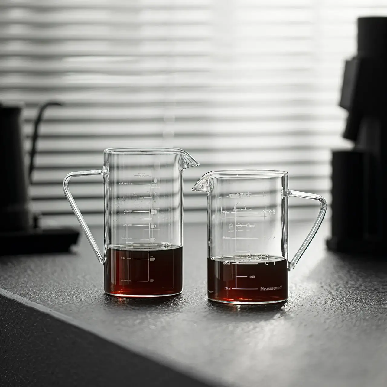 Купити СЕРВЕР MHW-3BOMBER 350 МЛ. GLASS COFFEE SERVER СЕРВЕР MHW-3BOMBER 350 МЛ. GLASS COFFEE SERVER