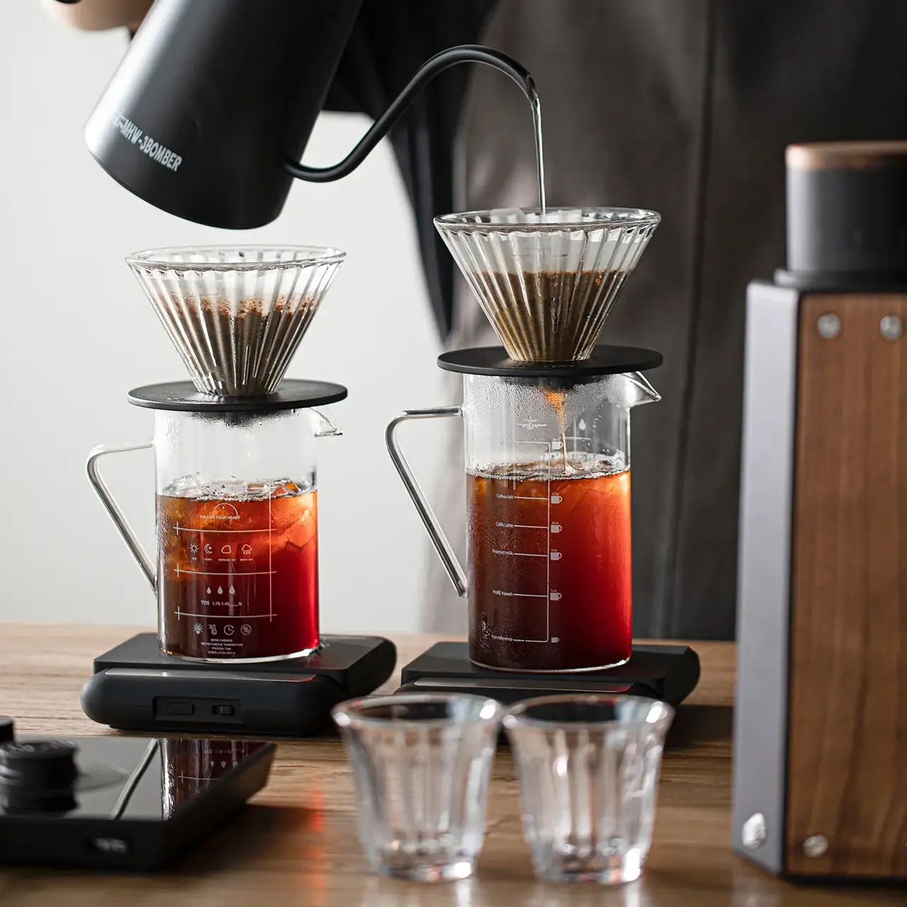 Купити СЕРВЕР MHW-3BOMBER 350 МЛ. GLASS COFFEE SERVER СЕРВЕР MHW-3BOMBER 350 МЛ. GLASS COFFEE SERVER