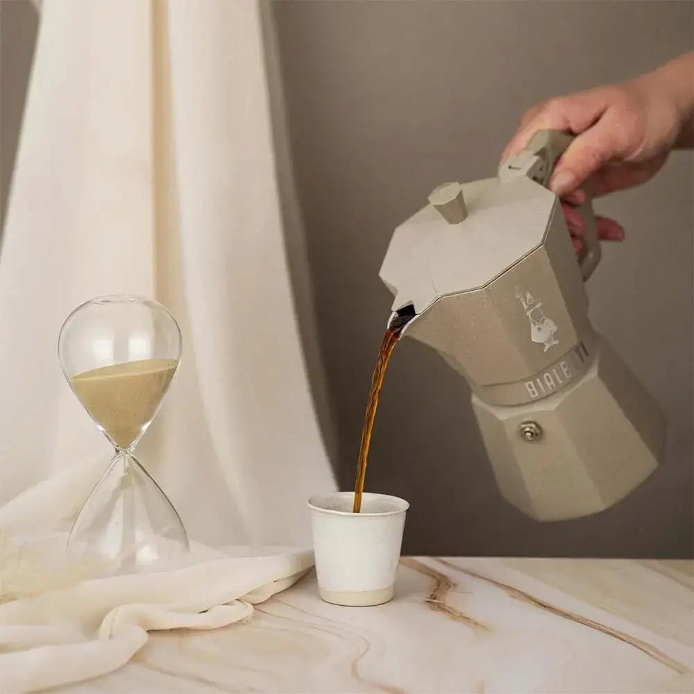 Купити Гейзерная кофеварка Bialetti Moka Exclusive Octagonal Induction Desert Sand 3 чашки Гейзерная кофеварка Bialetti Moka Exclusive Octagonal Induction Desert Sand 3 чашки