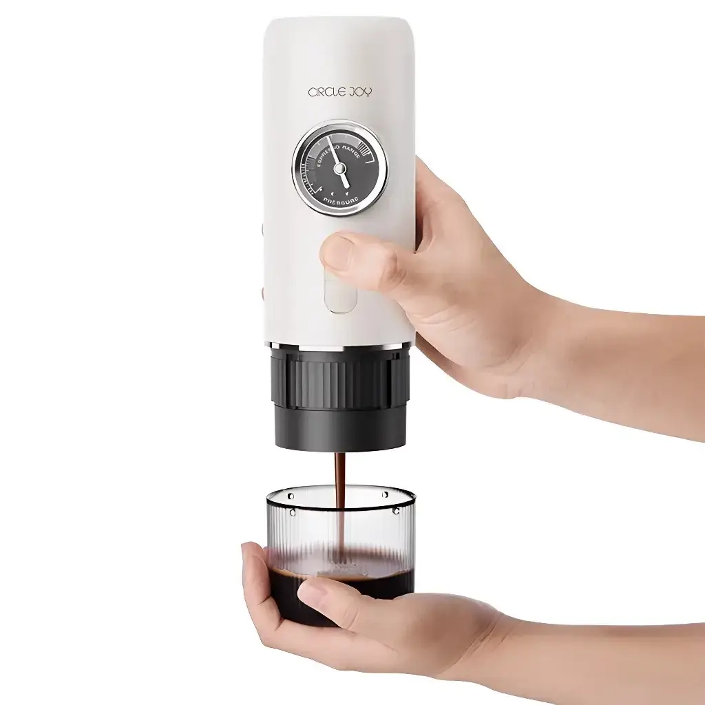 Купити ПОРТАТИВНА КАВОВАРКА CIRCLE JOY З МАНОМЕТРОМ, ДЛЯ NESPRESSO І МЕЛЕНОЇ КАВИ ПОРТАТИВНА КАВОВАРКА CIRCLE JOY З МАНОМЕТРОМ, ДЛЯ NESPRESSO І МЕЛЕНОЇ КАВИ